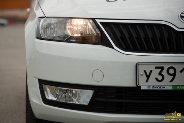 Чешская народная: тест-драйв Škoda Rapid 